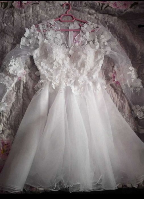 Rochie alba superba, mas M, pentru ocazii speciale