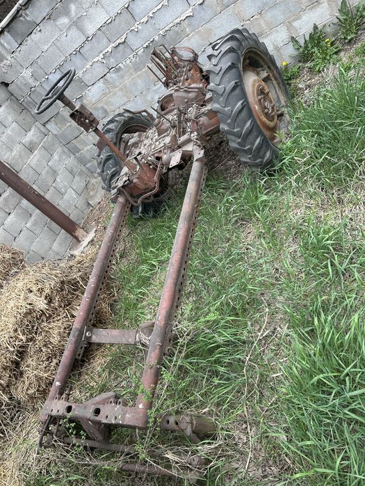 Трактор Т16Рама в сборе с коробкой двигателем