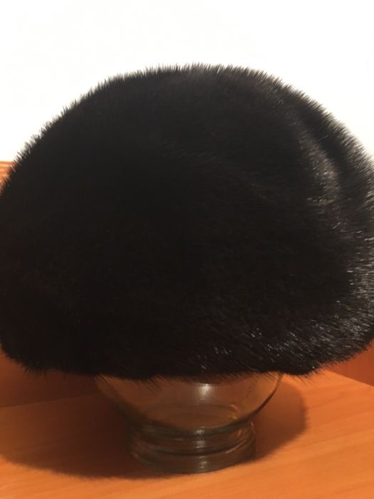 Продам шапку норковую