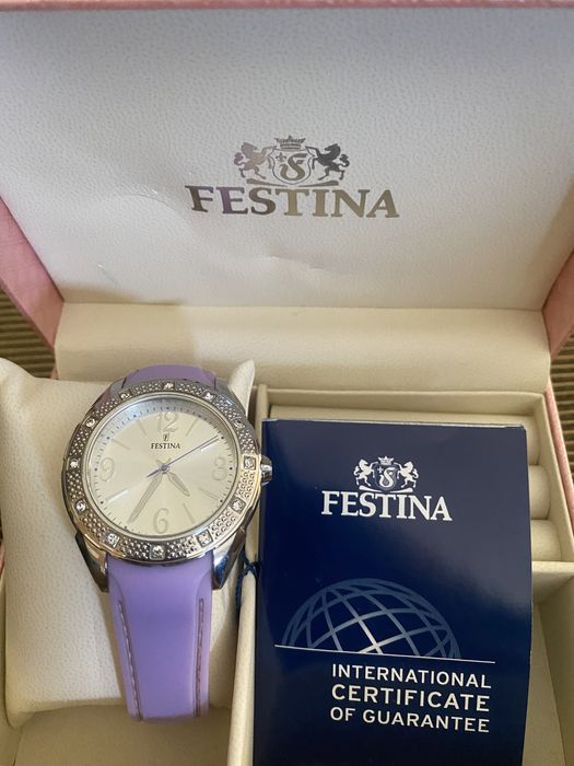 Часовник Festina