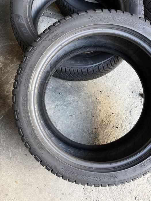 2 anvelope iarna 225/40/18 , Michelin Pilot Alpin 4 !