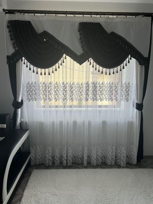 Vând perdele și draperii de soare stare foarte, foarte buna