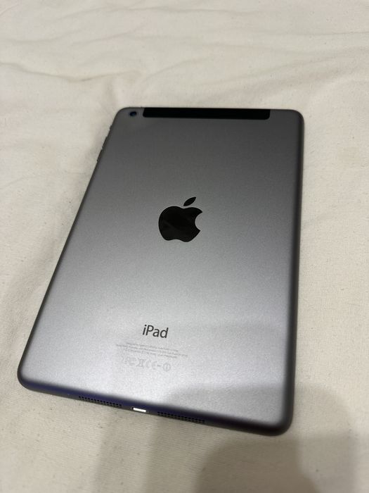 Продавам iPad mini wi-fi+ cellular 16gb Space Gray