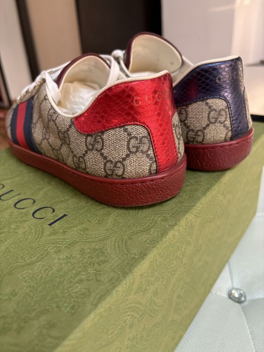 Adidasi gucci autentici nr 42 in stare foarte buna