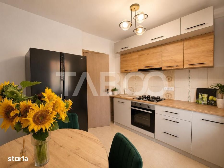 Strand etaj 1 Apartament decomandat 50 mpu balcon pivnita