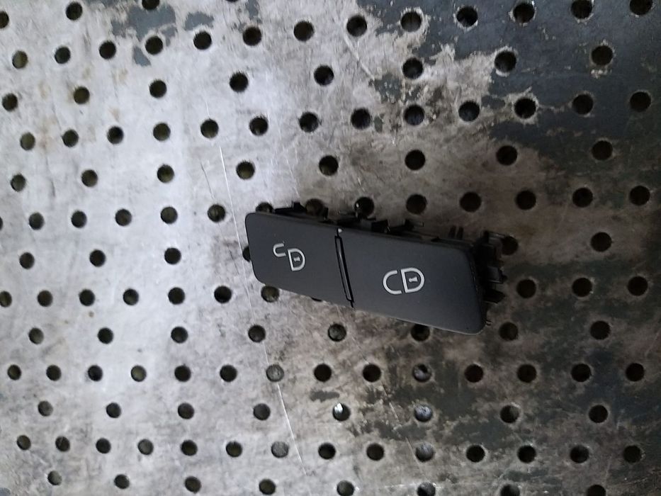 Butoane blocare deblocare usi mercedes c class w204 10023299 a2049058502