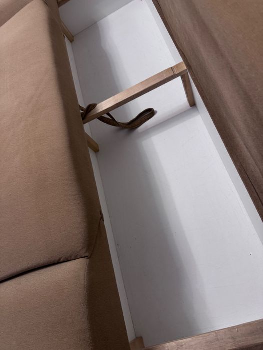 Диван отличный с креслом вместе