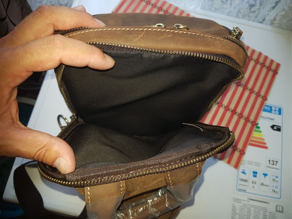 Мъжка чанта за през рамо