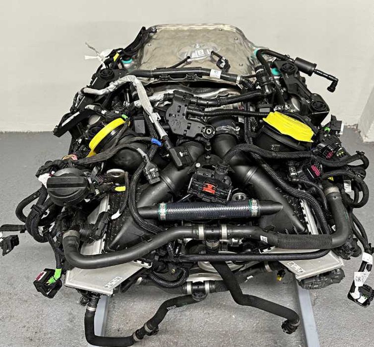 Нов 0км Двигател комплект S68B44A S68X BMW F95 F96 LCI G07 G70 X5M X6M