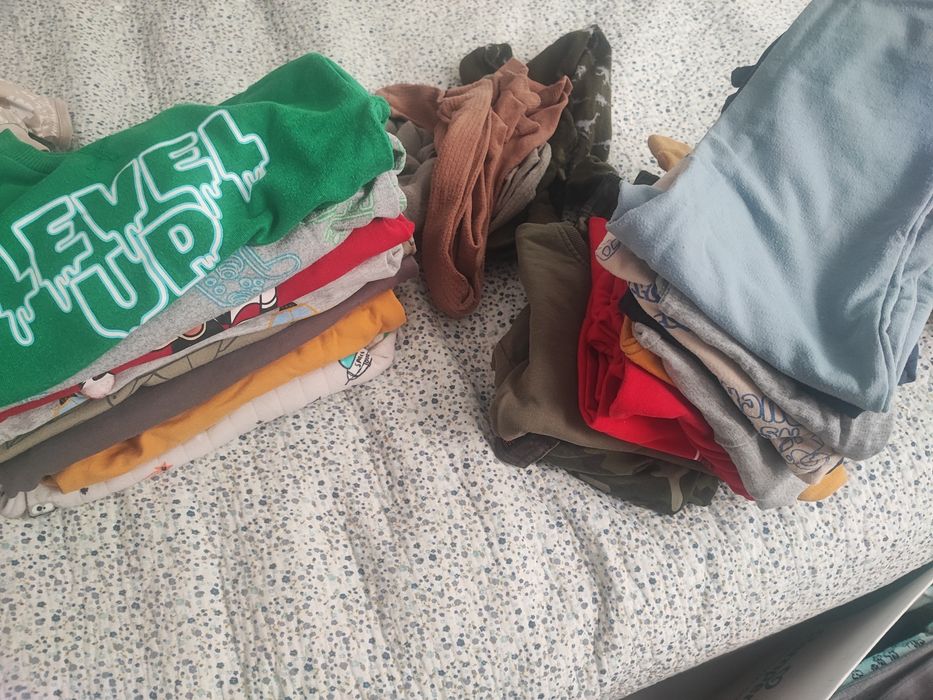 Lot haine copil - DOAR prin curier trimit