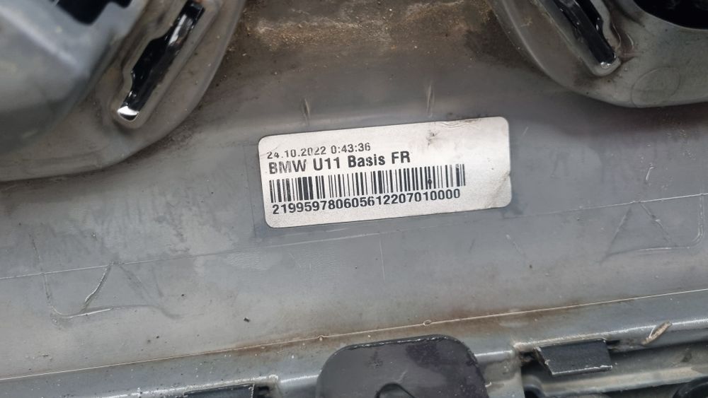 Bara,far bmw x1 u11.