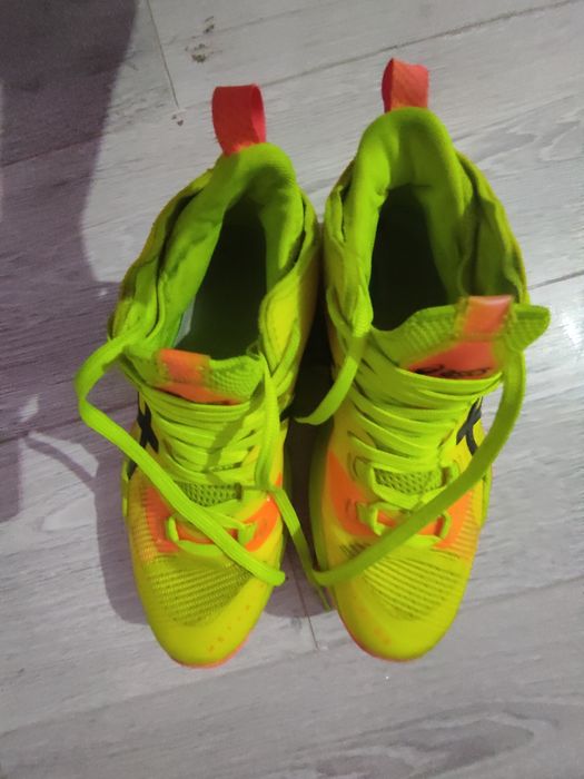 Продою асикс оригинал