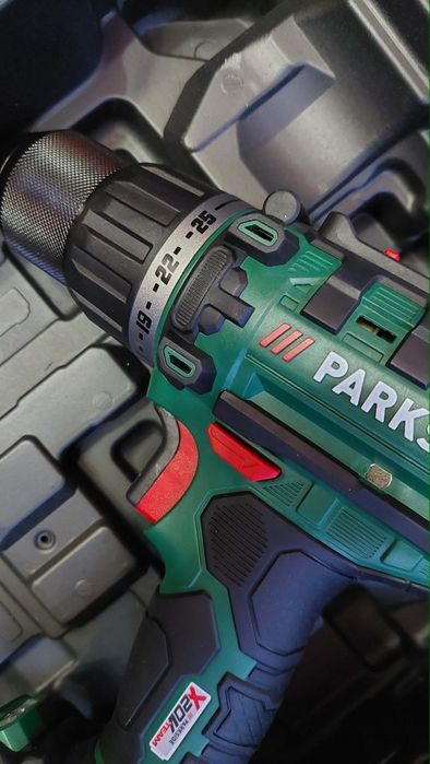 Maşină de înşurubat şi găurit, cuplu 45 nM,25+1 trepte,20 V, Nou!