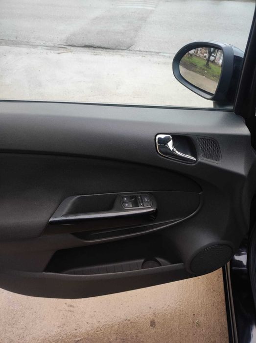 Opel Corsa D an fabricatie 2009