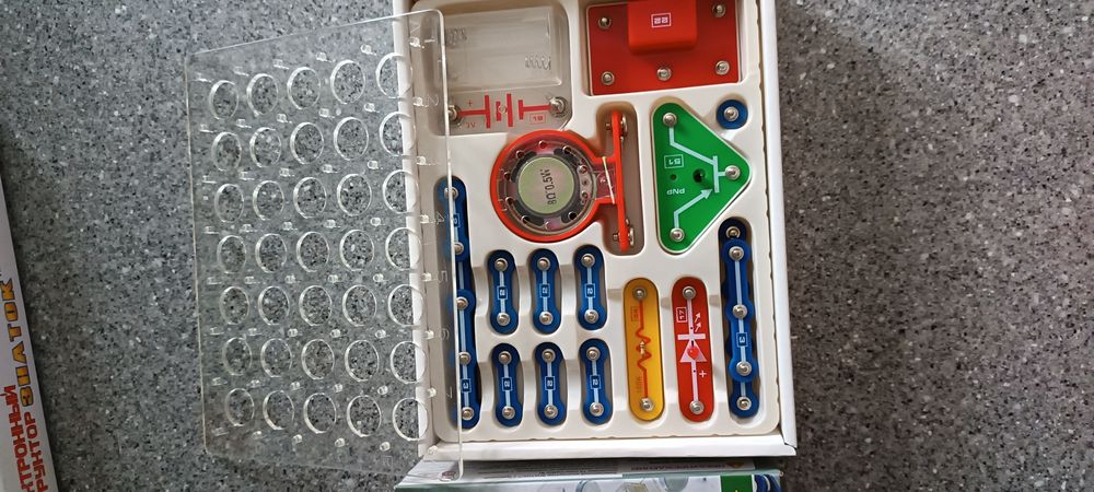 Конструктор электронный