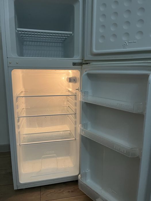 Срочно продам холодильник