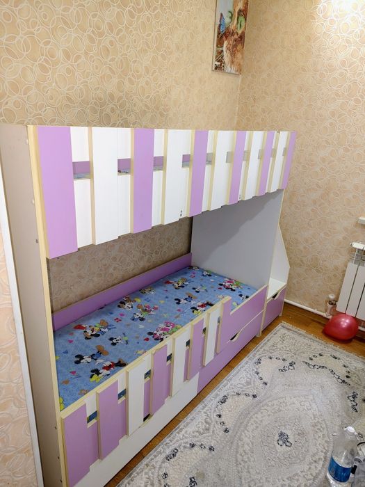 Двухярусная детская кровать