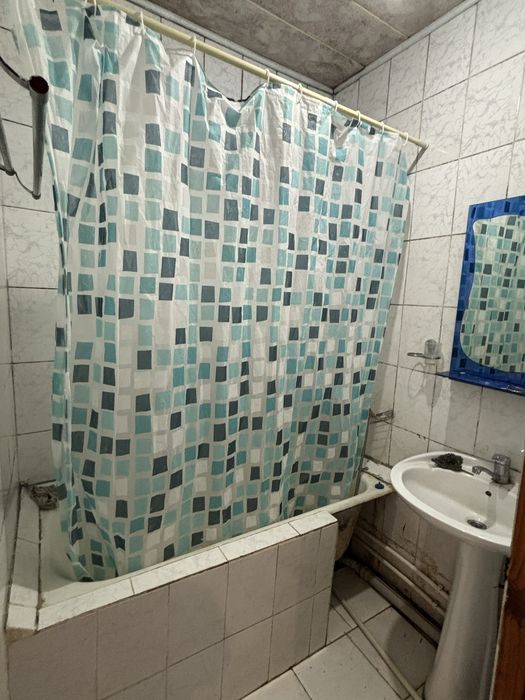 Аренда в чиланзар 20а квартале (семьям)