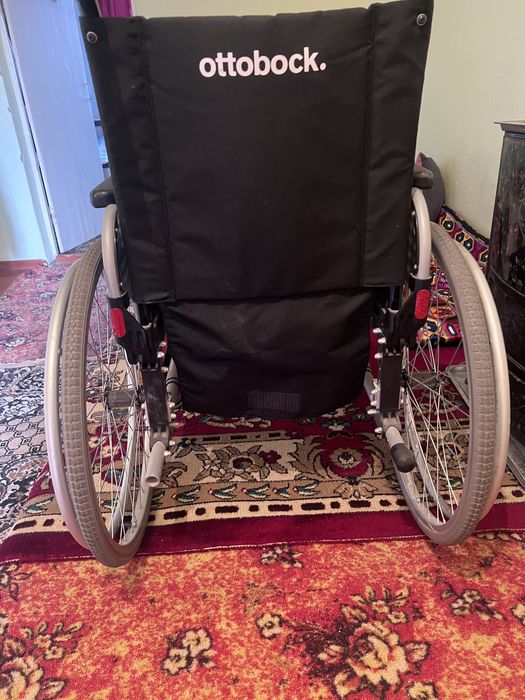 Коляска инволидная