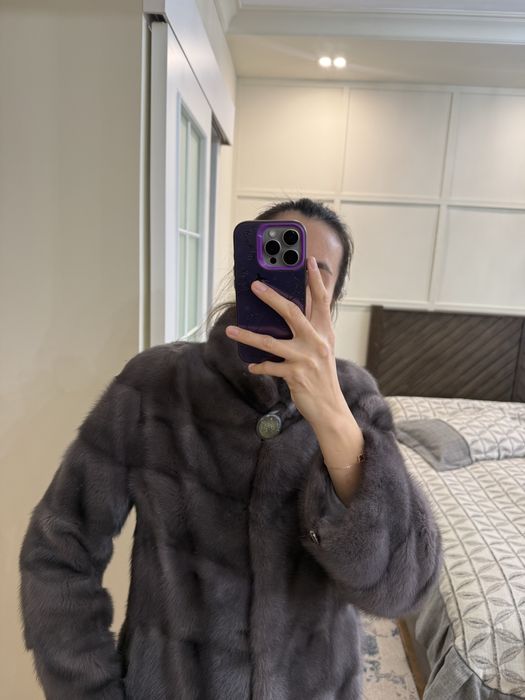 Продам норковую шубу