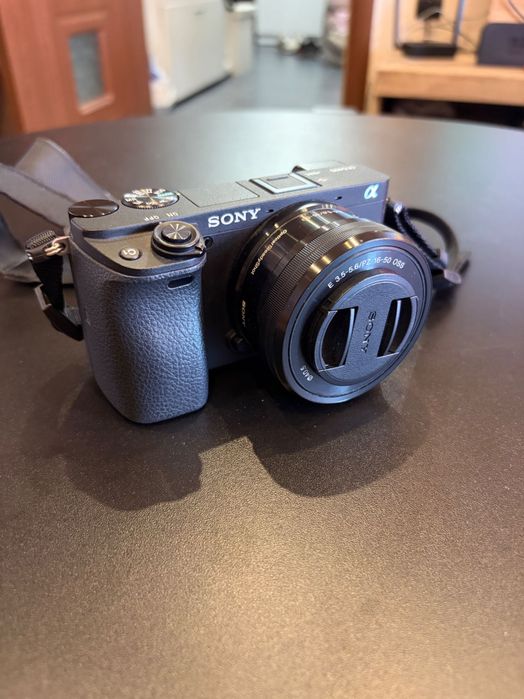 Фотоапарат Sony A 6400