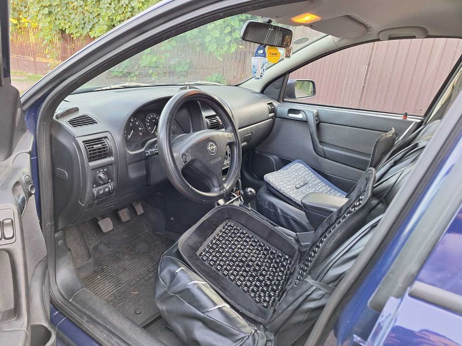 Opel Astra - stare buna, revopsita integral, motor segmentat, GPL. Accept schimb cu motocicleta.
