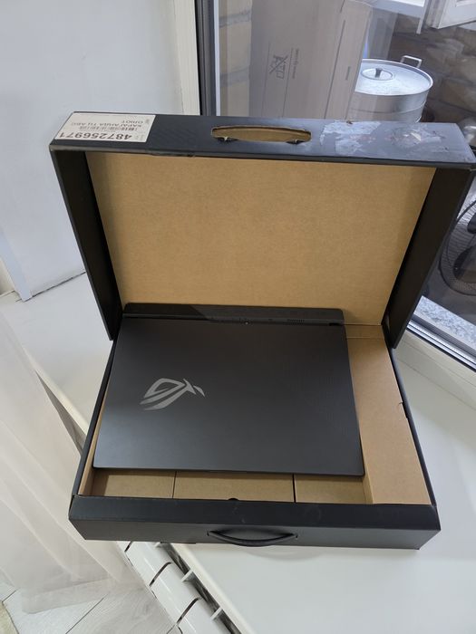 Ноутбук Asus rogstrix g513