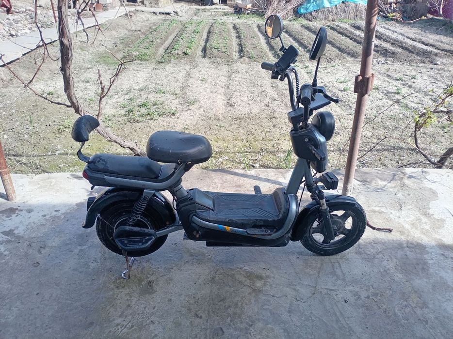 Skutir sotiladi 5ta akkumulyator