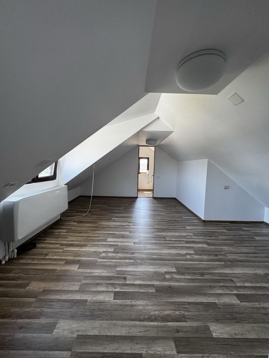 Inchiriez pe termen lung apartament 2 camere + beci