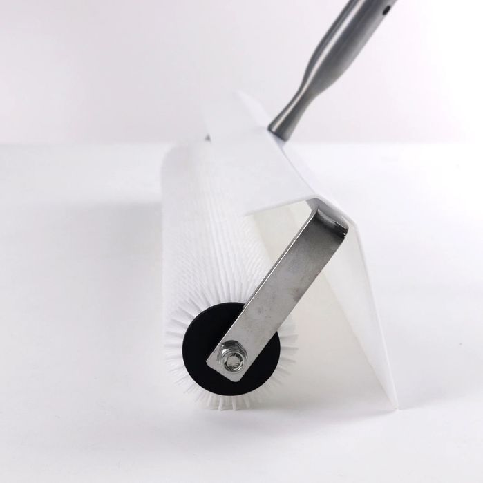 Иглен валяк за саморазливна замазка 50см