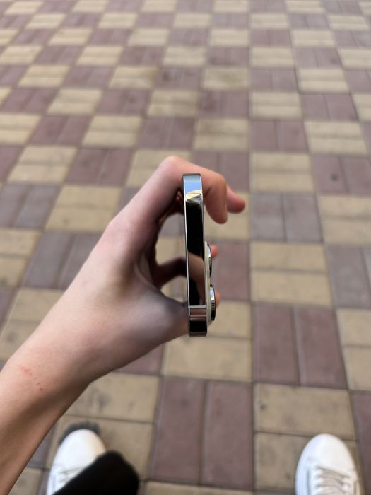 Продам Iphone 14 pro 512gb