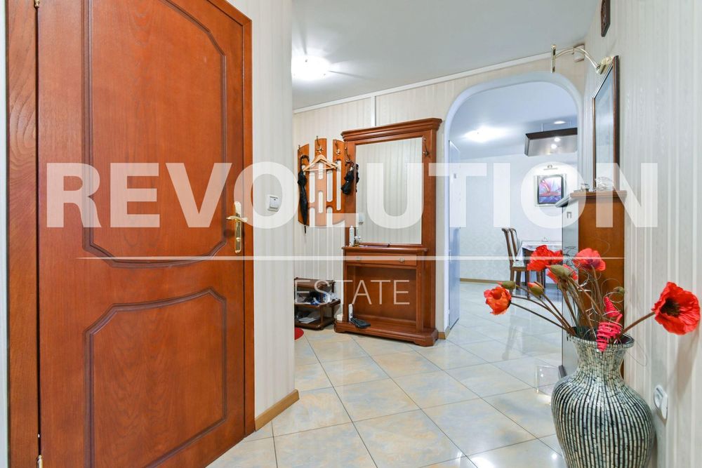 Дава се под наем Тристаен апартамент в София, Хиподрума - 88 кв.м за 800 € - Снимка #6
