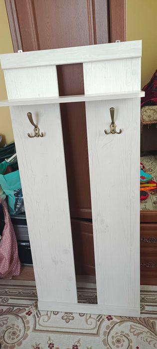 Продам гарнитур для прихожей.