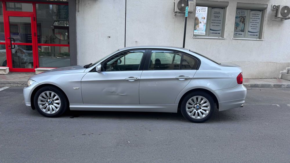 Vand BMW 318i LCI automat 2009