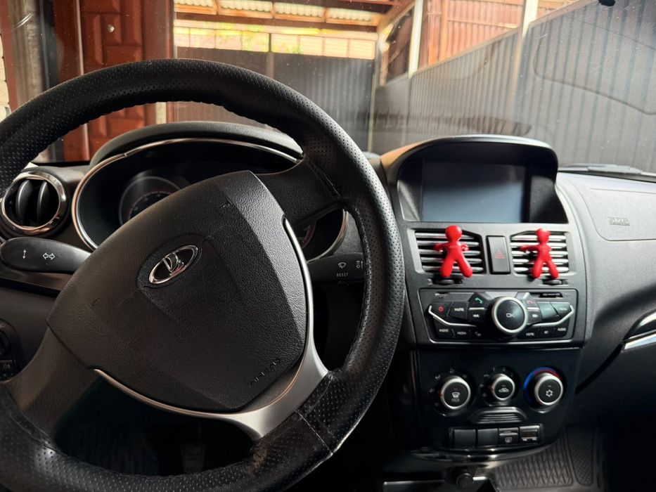 Продам LADA Калина 2. 2014 года