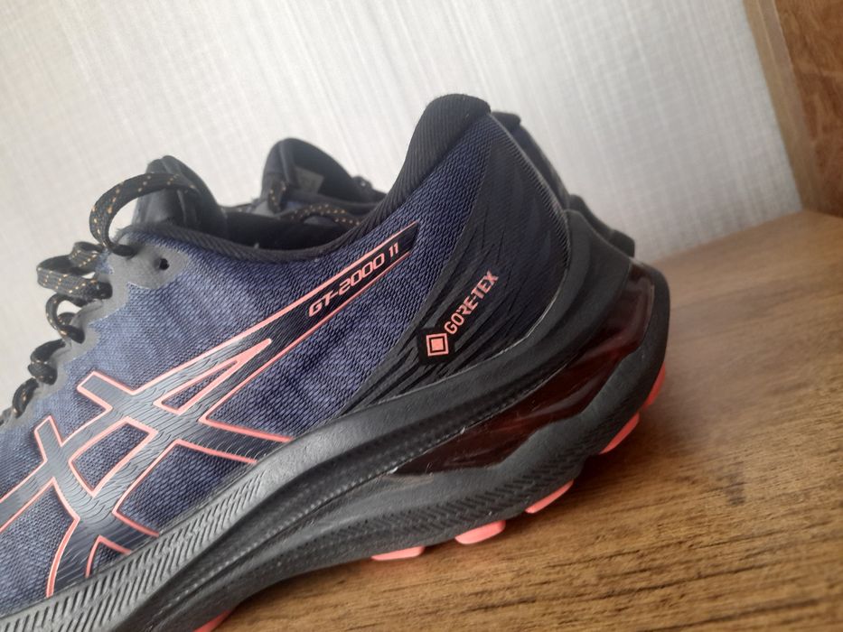 Asics gel GT- 2000 11 gore tex мембрана 41 номер.