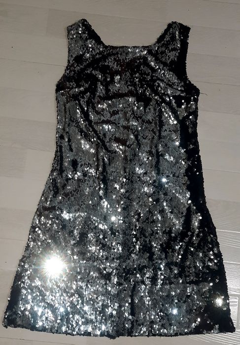 Платье с пайетками