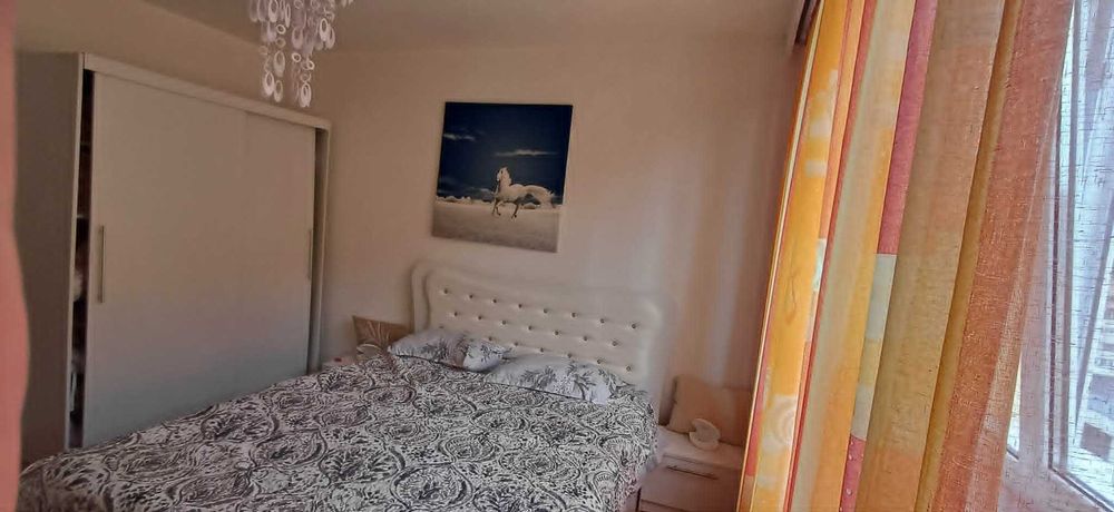 Proprietar | Ap. 4 camere, 87 mp util, Bvd. Traian (Bl. H4) - Priveliște deosebită + Boxă