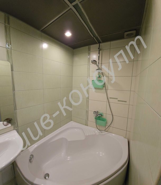 Продава се Тристаен апартамент в Велико Търново, Бузлуджа - 110 кв.м за 1655 €/кв.м - Снимка #9