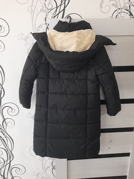 Зимний пуховик на девочку