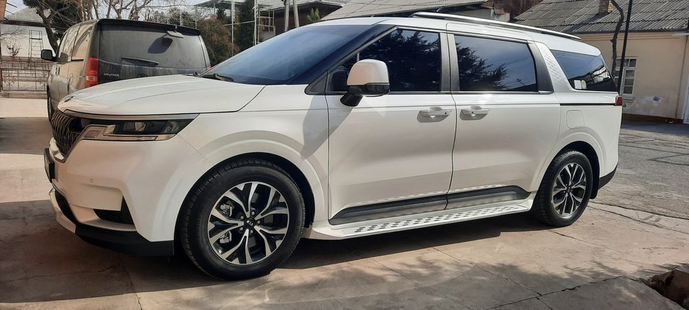 Kia Carnival 4 2021 год