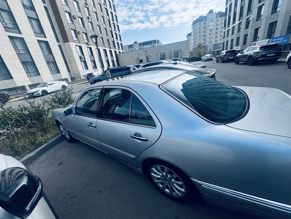 Мерседес лупарик w210