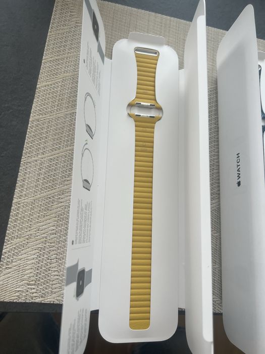 Apple watch Leather Loop Large - Оригинални два броя каишки цвтетове Lemon and Peacock