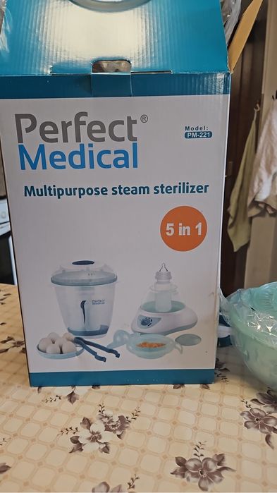 Vand sterilizator 5in1 ideal prepararea,sterilizarea si servirea mesei