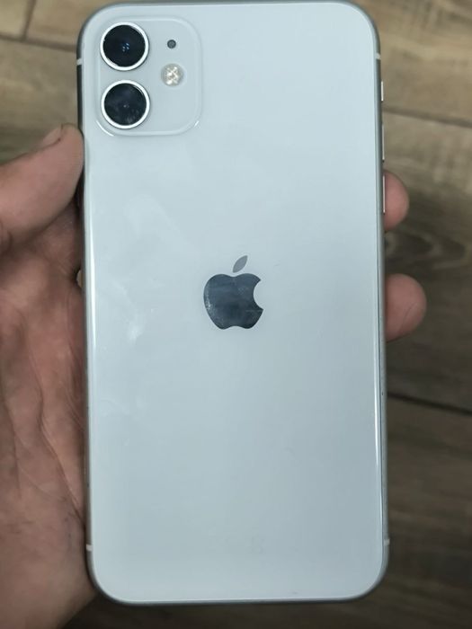 iPhone 11 64GB.