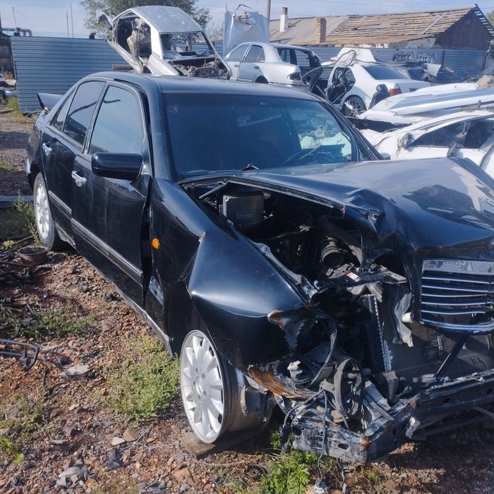 Мерседес 210 на разбор