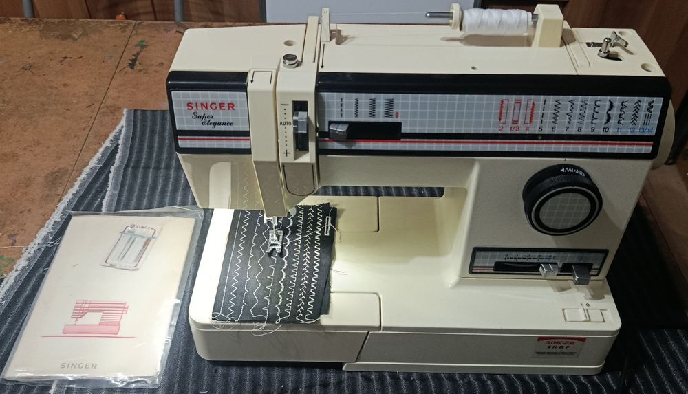 Mașina cusut Singer super elegance metal