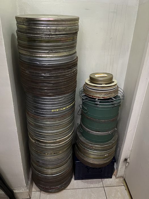 Filme românești pe 35 mm complete impecabile