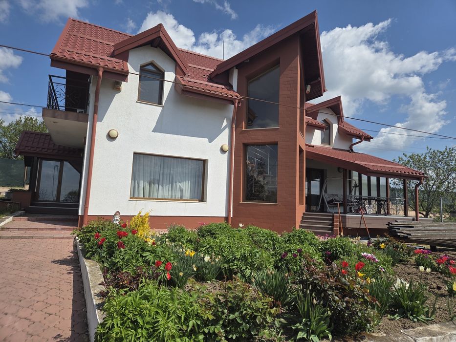 Casa P+1 mobilată, utilata in Gruiu la 20 km de Bucuresti
