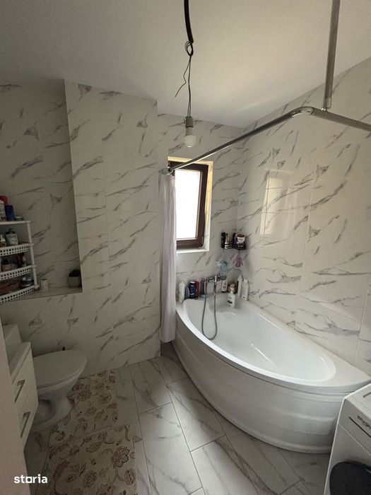 Persoană fizică, apartament cu 3 camere și grădină